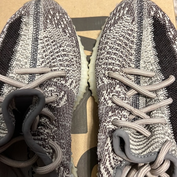 yeezys size 6.. worn once. great condition. love them but they are too big. - Picture 8 of 8